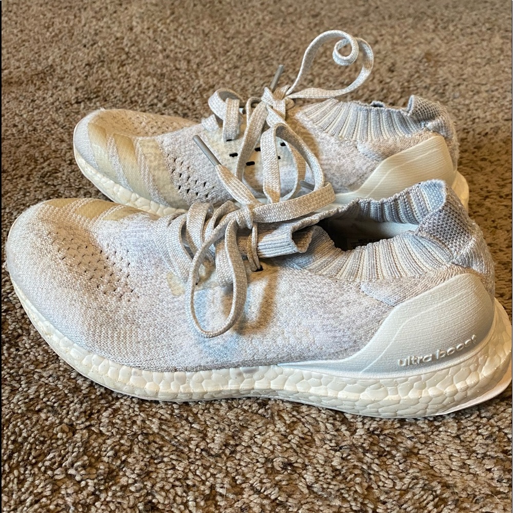 White Adidas Ultraboosts